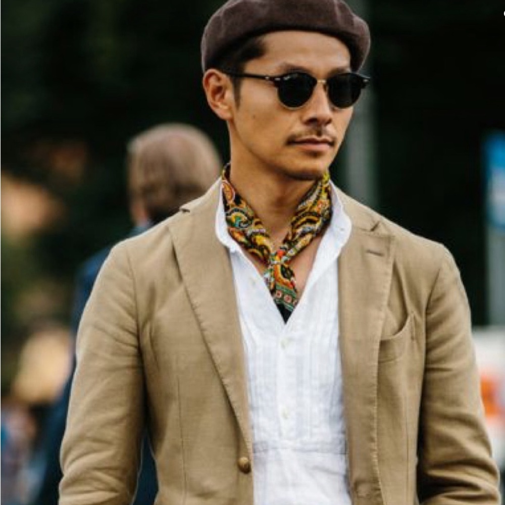 Beret in Navy for Women or Men! - Picture 9 of 9